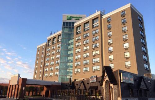 White Oaks Hotel | Holiday Inn Hotel & Suites London by IHG