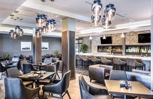 Milpitas Hotel | Holiday Inn Hotel & Suites Silicon Valley - Milpitas, An Ihg Hotel
