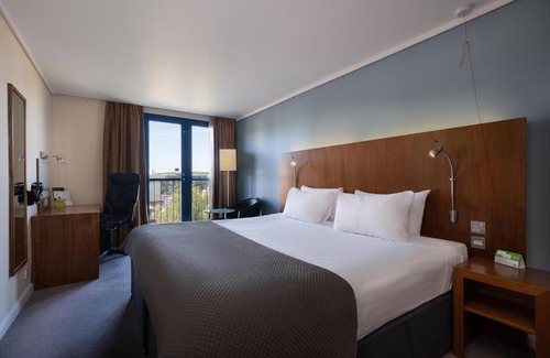 Camden Town with Primrose Hill Hotel | Holiday Inn London Camden Lock by IHG