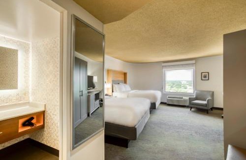 Central Business District Hotel | Holiday Inn Mobile Downtown Historic District by IHG