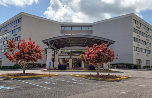 Tillmans Corner Hotel | Holiday Inn Mobile West I-10, an IHG Hotel