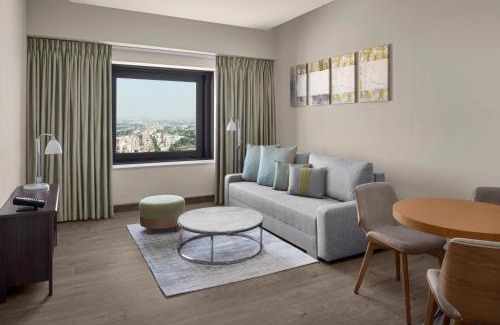 Dubai Festival City Hotel | Holiday Inn & Suites - Dubai Festival City by IHG