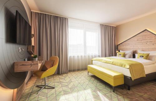 Muelheim Hotel | Holiday Inn - the niu, Mill Cologne Mülheim by IHG