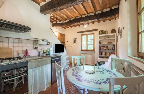 Castelnuovo Berardenga House | Holiday Home "Independent Guesthouse in Chianti" with Pool, Garden and Wi-Fi