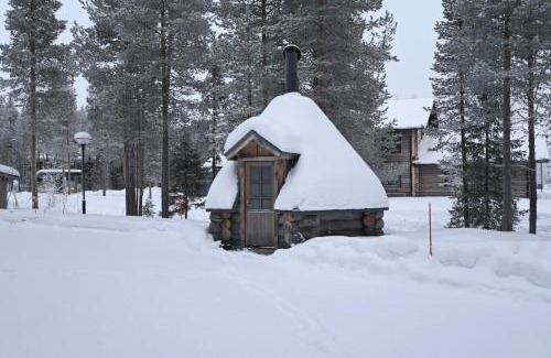Sirkka House | Holiday Log Cabin Metsola