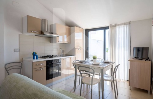 Pineto Apartment | Holiday Rendez Vous 56 - Fourth floor apartment with sea and pool view