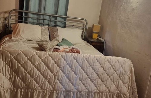 Doyet Cottage | Holiday Retreat, with pool & spa. Suit Family, Groups, or Healthy Getaway