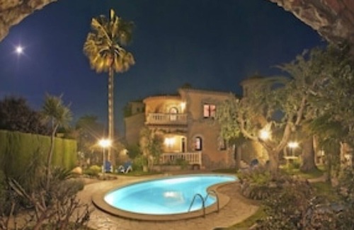 Miami Platja House | Holiday villas Isla Romantica with a beautiful garden, pool, 120 m from the sandy beach