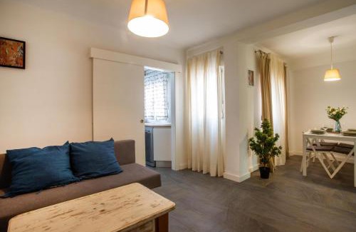 San Felipe Neri Apartment | Holidays2Malaga Alta City center Renovated 2 bedrooms apartment WiFi