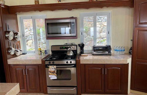 West End Villa | Holidaze Villas - Spacious AC Villa With Breathtaking Ocean View - Wifi & Pool