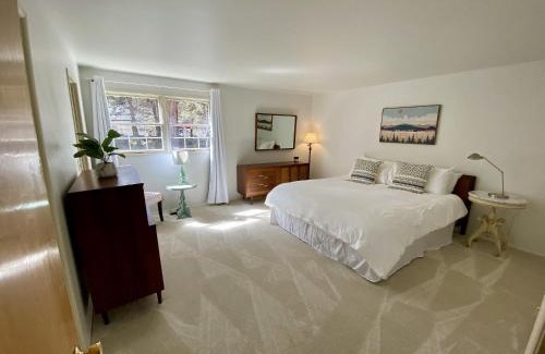 Orchard District House | Hollinshead Haven Home with BBQ & Free Wifi - 30 days min home