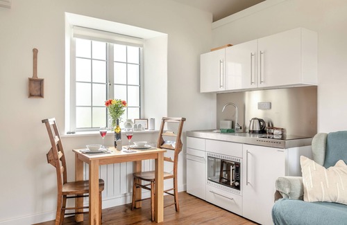 Bridgetown Cottage | HOLLOCOMBE CHAPEL, pet friendly, with a garden in Winkleigh