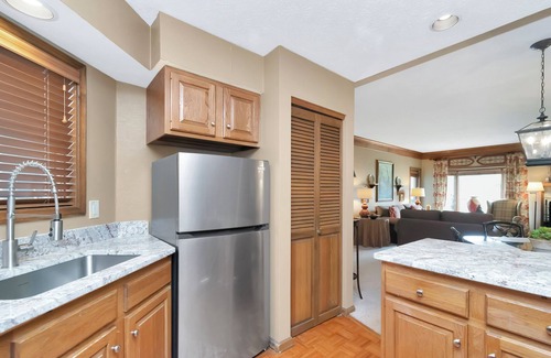 Blowing Rock Condo | Holly 2 | Fireplace, Restaurant, Pool, Spa