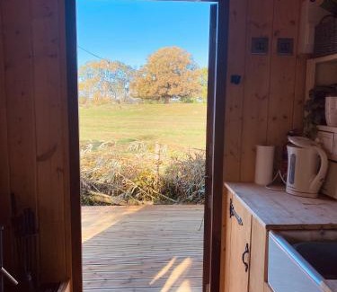 Crick Other | Holly Hut Farm Stay with Hot Tub
