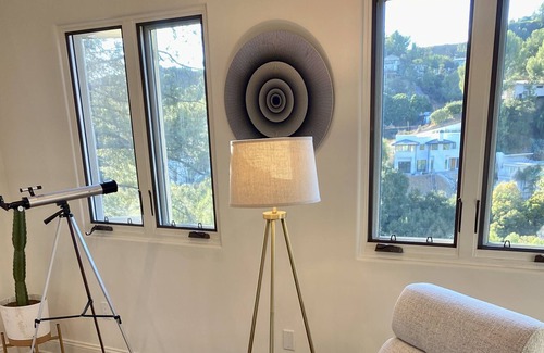 Beachwood Canyon House | Hollywood sign view 3bd house