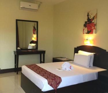 General Santos Hotel | Hollywood Suites