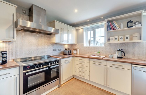 Beadnell House | Holmeside - Five Bedroom House, Sleeps 9