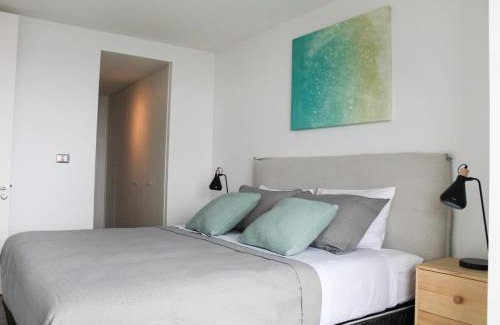 Historical District Apartment | HOM I Amplio Depto 2D2B Estacionamiento y Terraza Vista al Mar PNM 1118