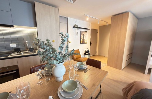 Lastarria Apartment | HOM I Loft Moderno terraza en Lastarria Planta 1