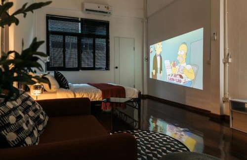 Bang Rak House | Home 18 - Cozy Hideout in Bangkok