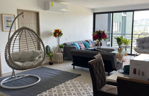 San Salvador Apartment | Home away from home with a view!n