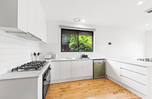 Sunshine House | Home Away From Home