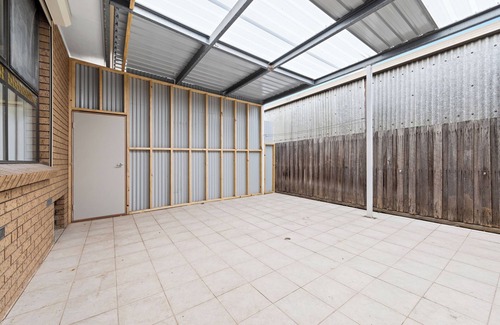 Sunshine House | Home Away From Home