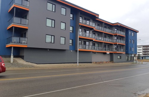 Whitehorse Condo | Home away from Home. Recent secure building. Completely equipped kitchen.