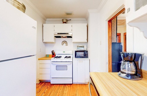 Indian Pass House | Home & casita with outdoor shower, screened-in porch, grill, & beach access