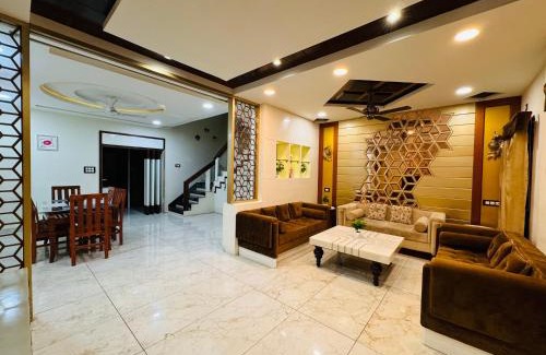 Indore House | Home Escape 3BHK Luxury Duplex, Vijay Nagar