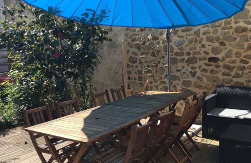 Port-Louis House | home, in front of the sea. Bicycles, kayak, land sailing at your disp