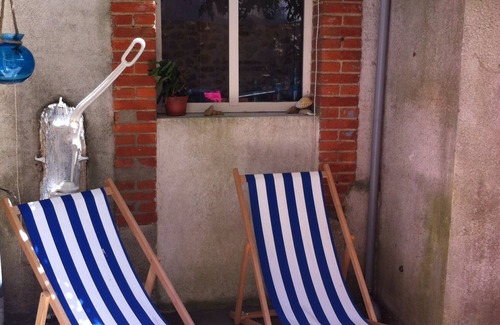 Port-Louis House | home, in front of the sea. Bicycles, kayak, land sailing at your disp