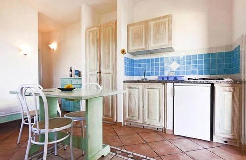 Monte Petrosu House | Home in Lu Nibareddu Residence, Loiri