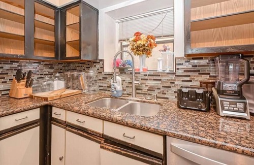 Sugar Land House | Home in Meadows Place ~ Perfect for Family Getaway (w/ Backyard & Home Theater!)