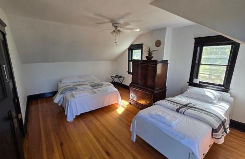Roseneath House | Home in Roseneath