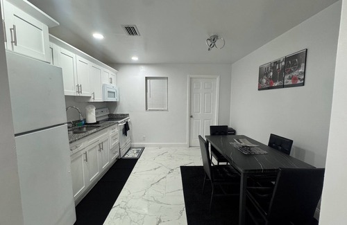 West Palm Beach House | Home in the heart of west Palm Beach