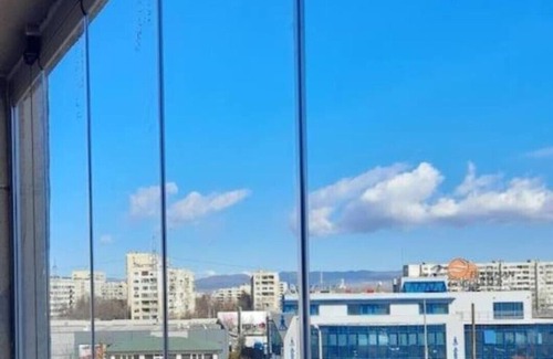 Iskar Apartment | Home LTT - Near Airport, Spacious, Sunny Apartment