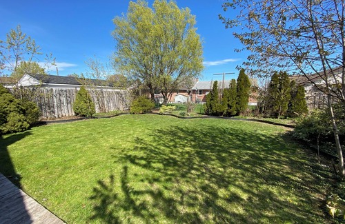 Hamilton House | Home sweet home. 3BR bungalow on mtn.