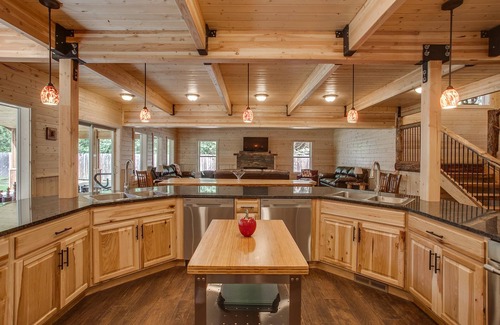 Leavenworth House | Home Theater, Hot tub & Huge Covered Patio! Stunning Home 2 Miles from Town!