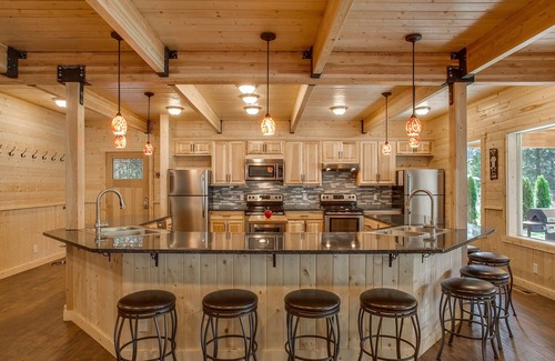 Leavenworth House | Home Theater, Hot tub & Huge Covered Patio! Stunning Home 2 Miles from Town!