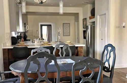 Government Hill House | Home w/King Bed Nr RiverWalk - Large Backyardn