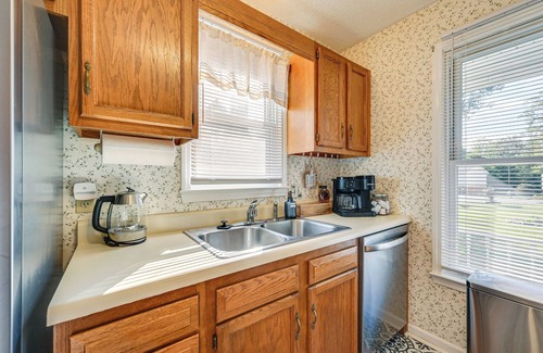 Winston - Salem House | Home w/Large Yard: 6 Mi to Dtwn Winston-Salem!