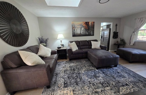 Kettering House | Home w/Private Cedar Hot Tub Room Arcade Pinball near The Greene Fraze Pavilion