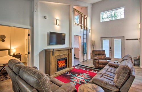 Paradise Estates House | Home with Hot Tub Less Than 5 Miles to Rainier National Park