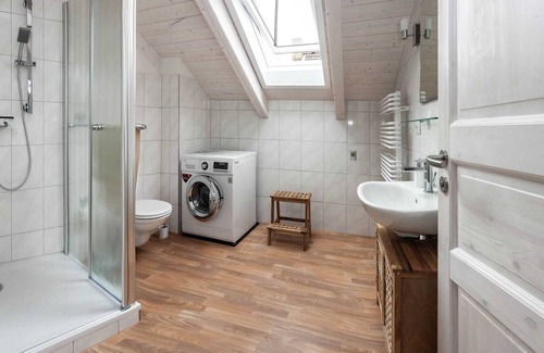 Thale Apartment | Home with lots of light and a great view