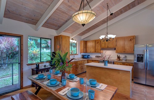 Papaaloa House | Home with Ocean Views Along the Hamakua Coast