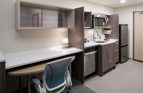 Port Canaveral Hotel | Home2 Suites by Hilton Cape Canaveral Cruise Port, FL