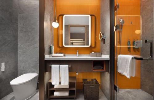 Guangzhou Science City Hotel | Home2 Suites by Hilton Guangzhou Huangpu Science City Free shuttle buses are provided during the Canton Fair