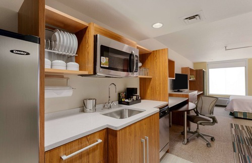 Union Square Hotel | Home2 Suites by Hilton Denver West - Federal Center, CO