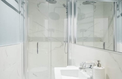 Chueca Apartment | HOMEABOUT CIBELES APARTMENT II